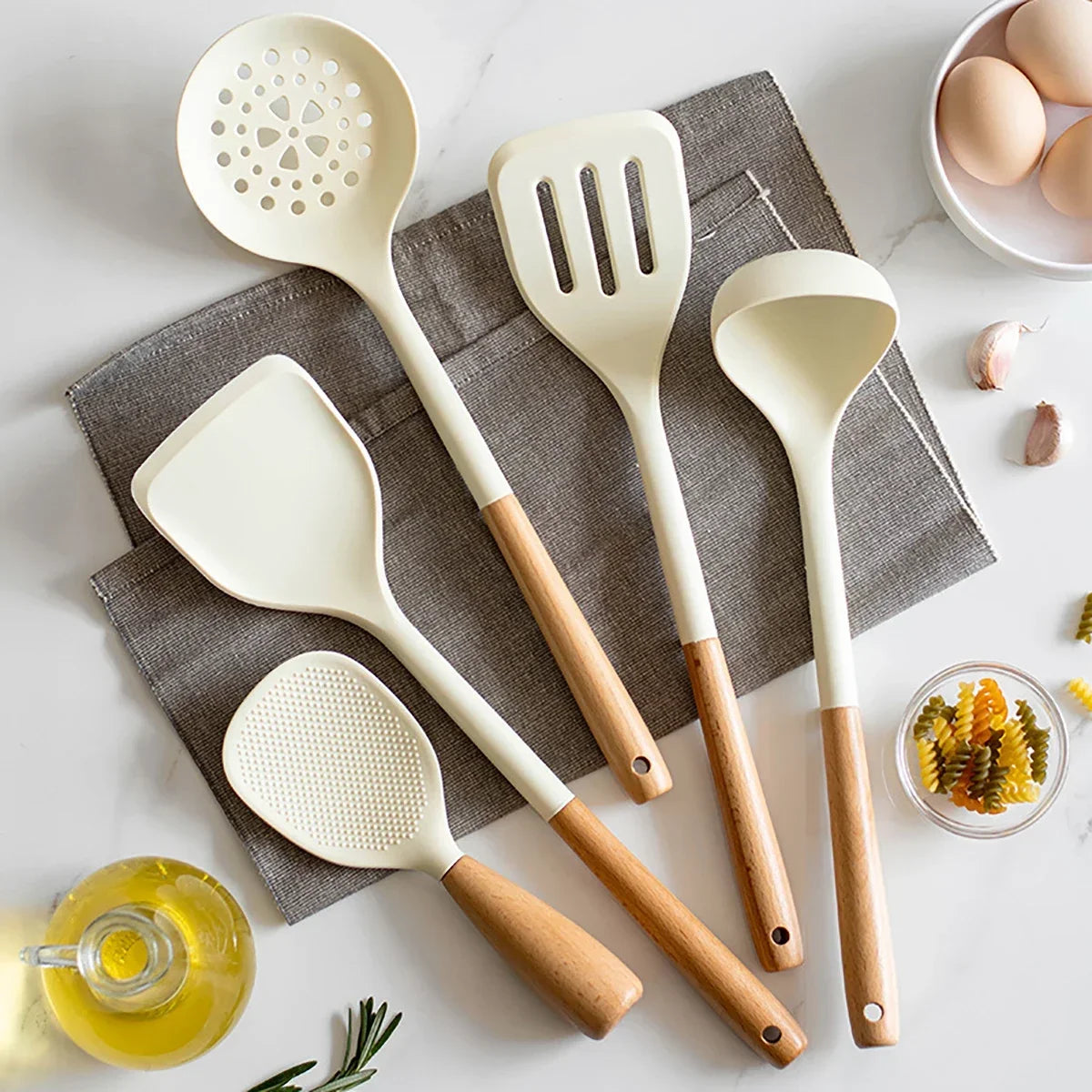 NEW Silicone Spatula Non Stick Pan Wooden Handle Silicone Vegetable Heat-resistant Silicone Cooking Spatula Spoon Kitchen tool - Happy Bambino